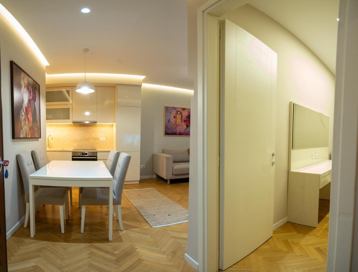 Center Tirana Liv Apartment Exterior foto